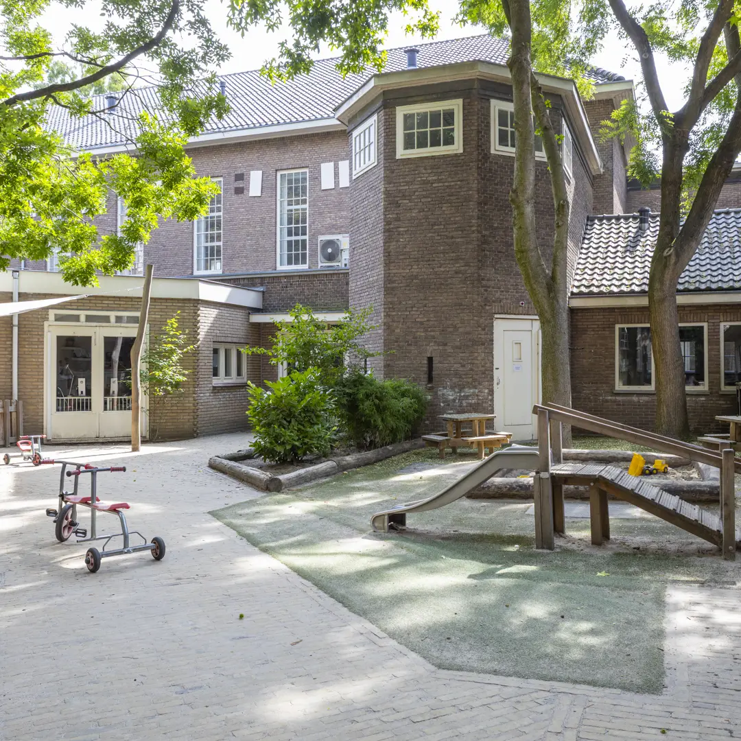 bachzaal buitenspeeltuin