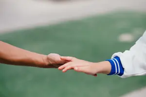 Werken Bij Compananny Kinderopvang Nanny Kind Hand Vasthouden Locaties