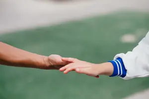Werken Bij Compananny Kinderopvang Nanny Kind Hand Vasthouden Locaties