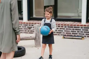 Werken Bij Compananny Kinderopvang Buitenspelen Bal Locaties